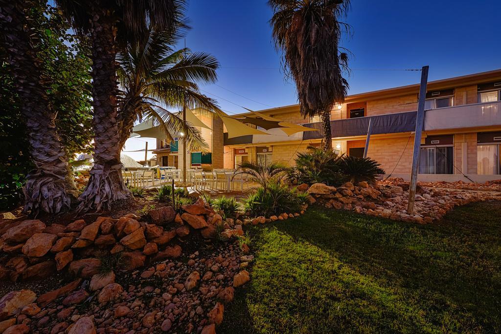 Sea Breeze Resort Exmouth Exteriör bild