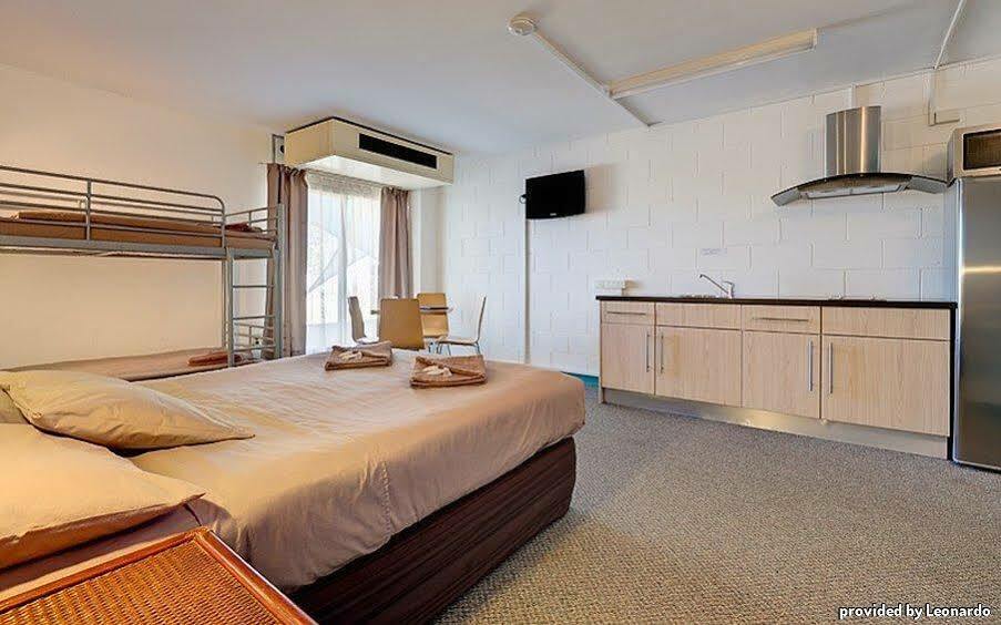 Sea Breeze Resort Exmouth Exteriör bild