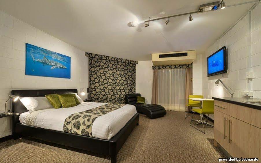 Sea Breeze Resort Exmouth Exteriör bild